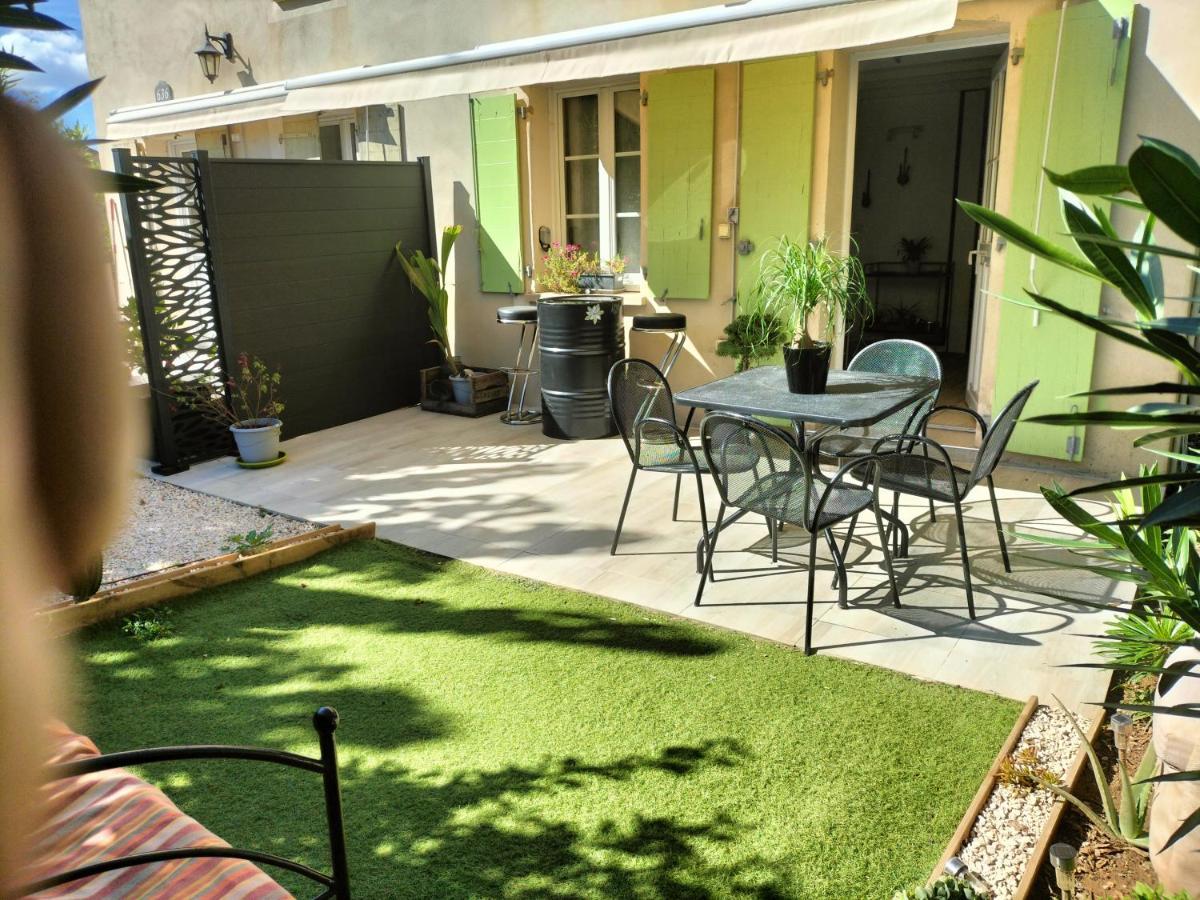 Maison Dans Une Residence De Vacances 加拉尔盖莱蒙蒂厄 外观 照片