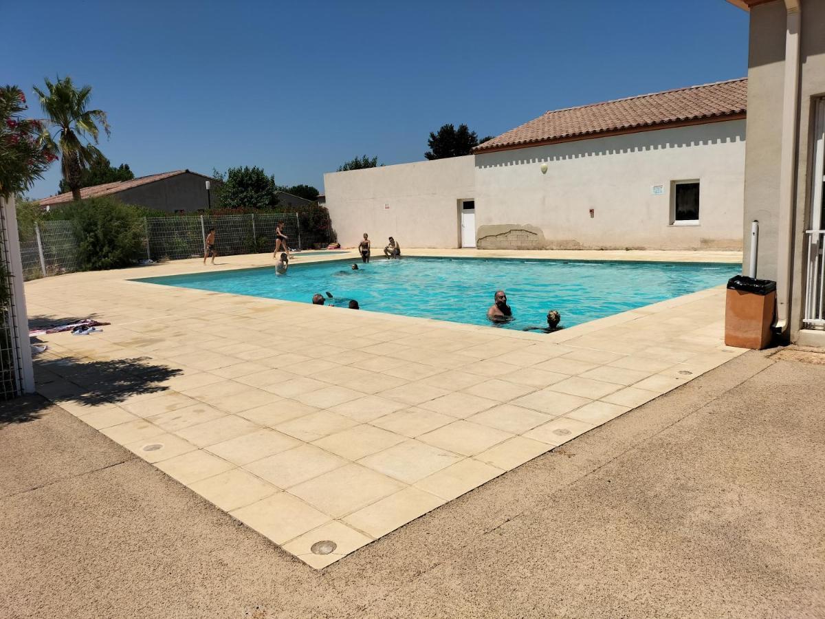 Maison Dans Une Residence De Vacances 加拉尔盖莱蒙蒂厄 外观 照片